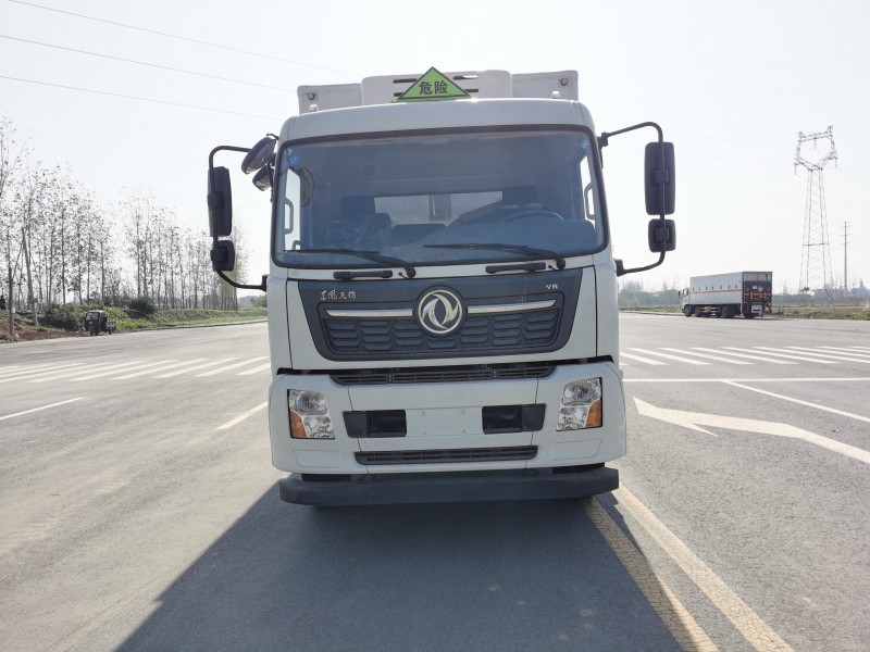 東風(fēng)天錦國(guó)六6米8醫(yī)療廢 東風(fēng)天錦國(guó)六6米8醫(yī)療廢