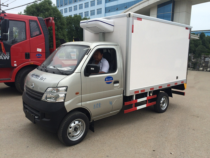 長(zhǎng)安小型冷藏車