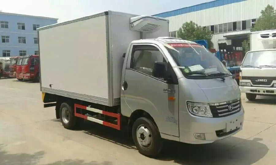 福田康瑞小型柴油冷藏車