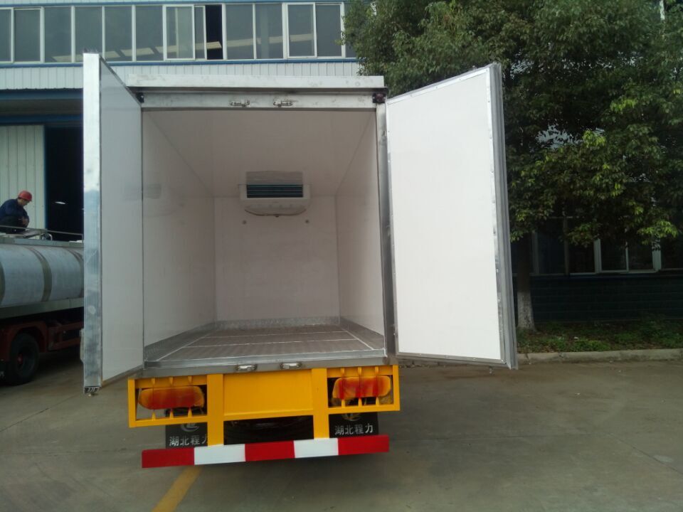 福田小型柴油冷藏車