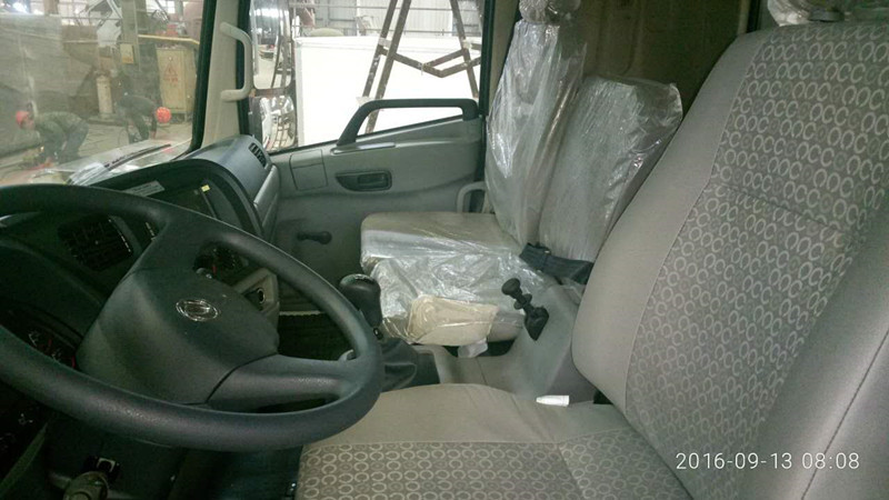 天錦7米4冷藏車