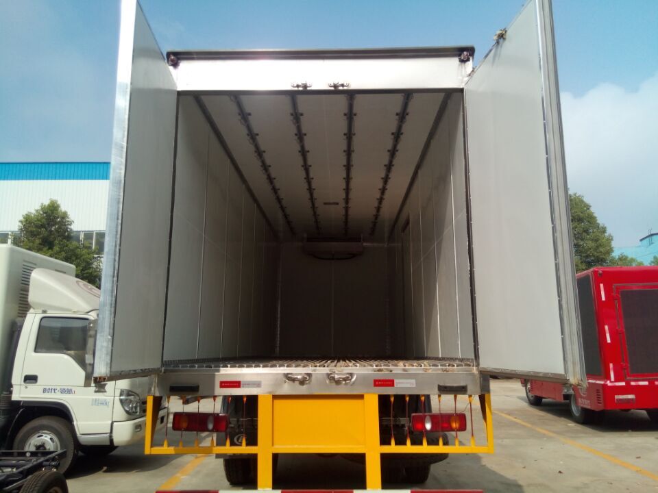 天錦6米1冷藏車