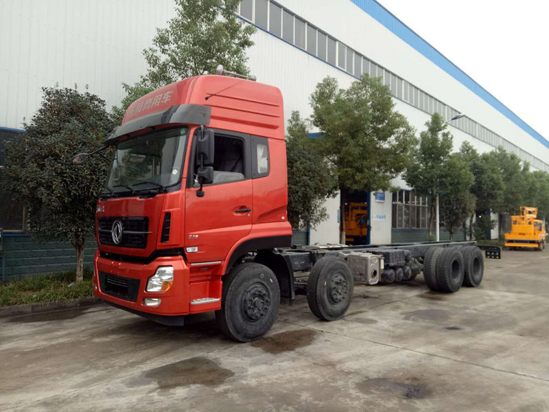 天龍9米6冷藏車