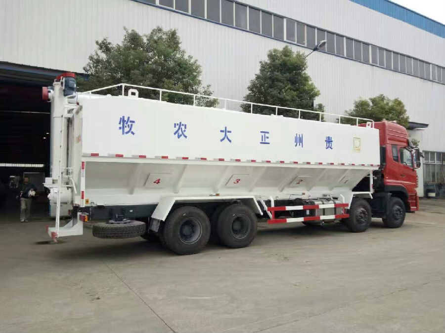 天龍40方散裝飼料運(yùn)輸車