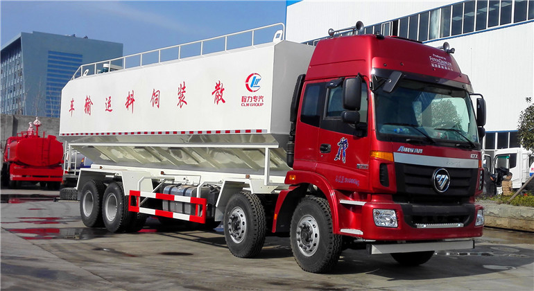 歐曼40方散裝飼料運(yùn)輸車