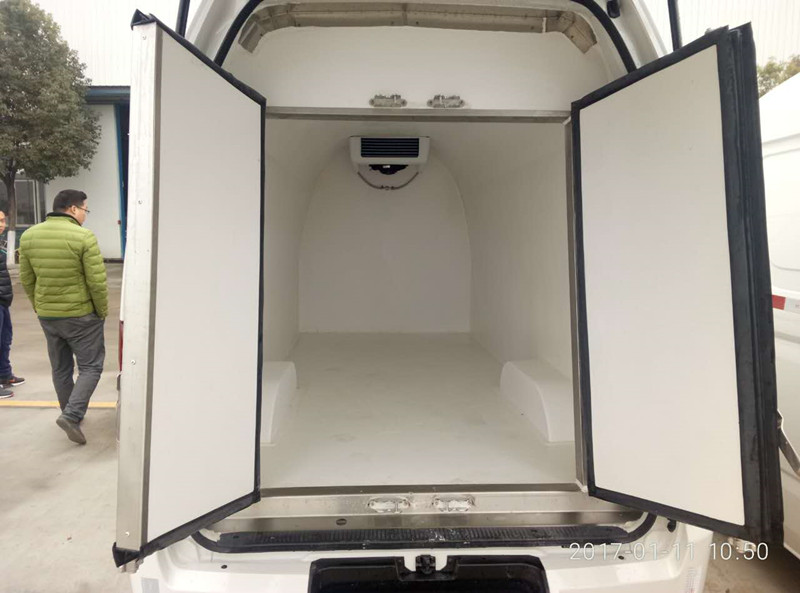 G7國五面包冷藏車 (5).jpg