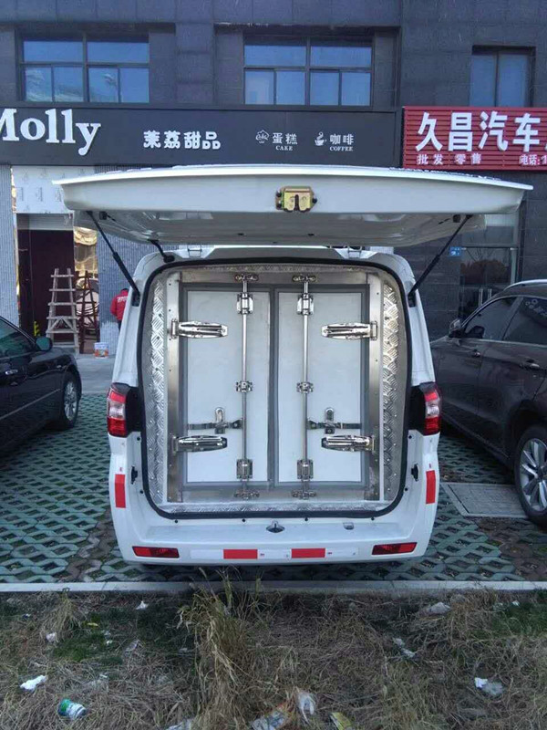 伽途小型面包冷藏車(chē) (5).jpg