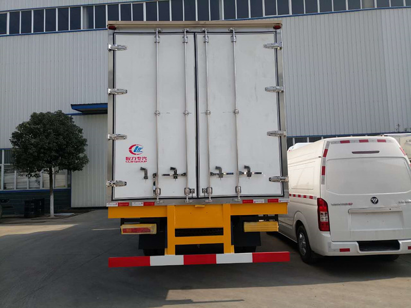 解放國五6米8冷藏車 (11).jpg