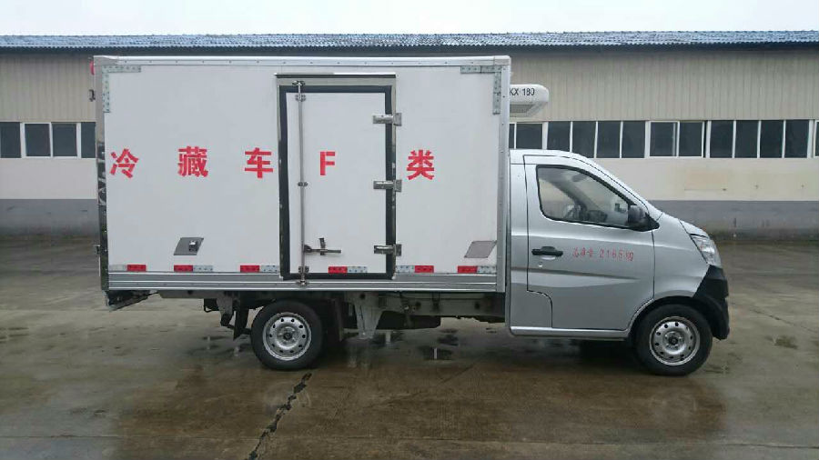 長(zhǎng)安國(guó)五3米冷藏車(chē) (3).jpg