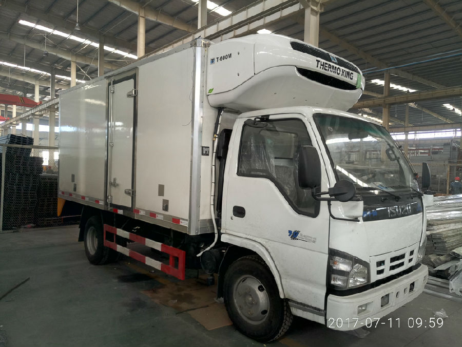 五十鈴國五4米2冷藏車 (4).jpg