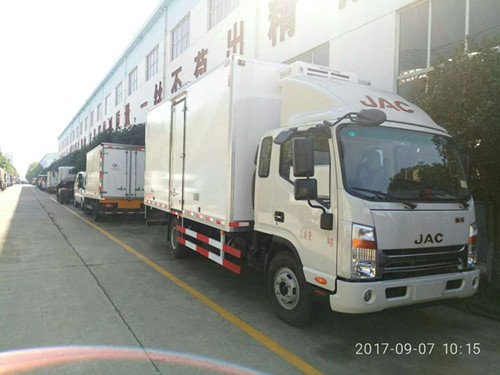 帥鈴排半5米2冷藏車 (2).jpg