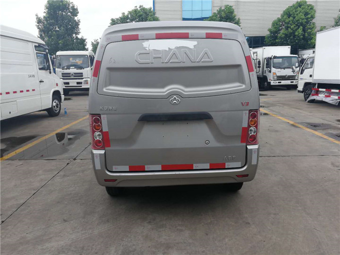 長(zhǎng)安小型面包冷藏車