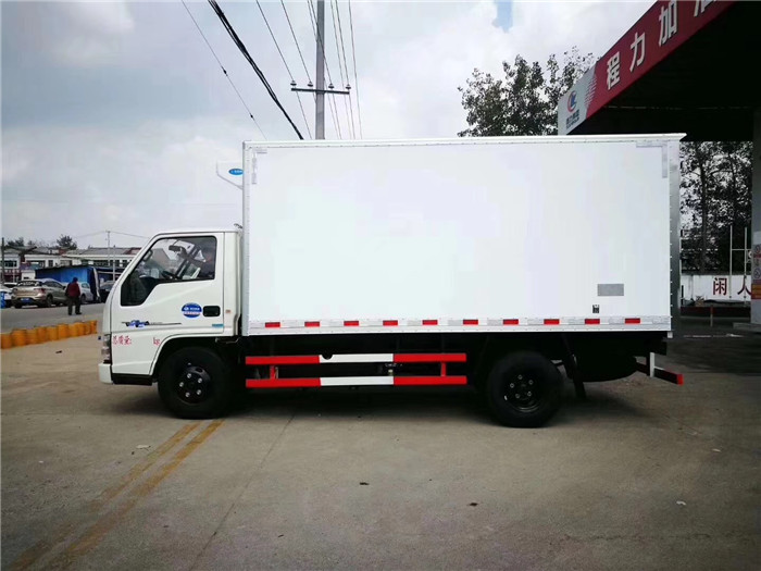江鈴國(guó)五4米2冷藏車