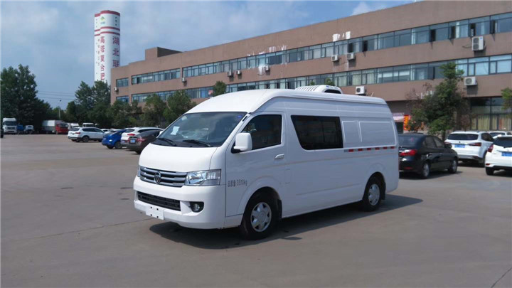 福田G9國(guó)五面包冷藏車 (3).jpg
