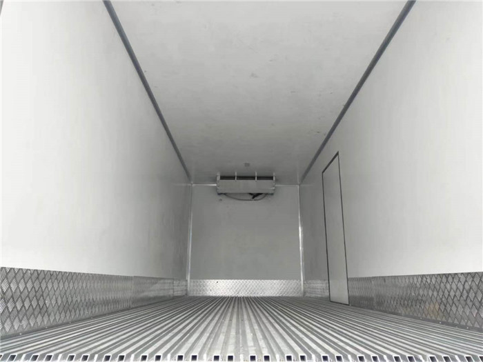 東風(fēng)天錦國(guó)五6米1冷藏車 (7).jpg