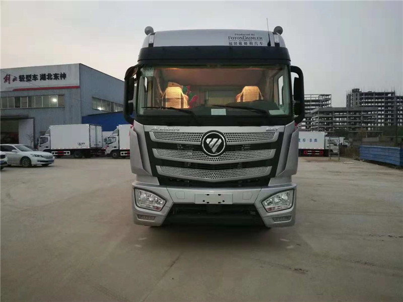 歐曼9米6冷藏車