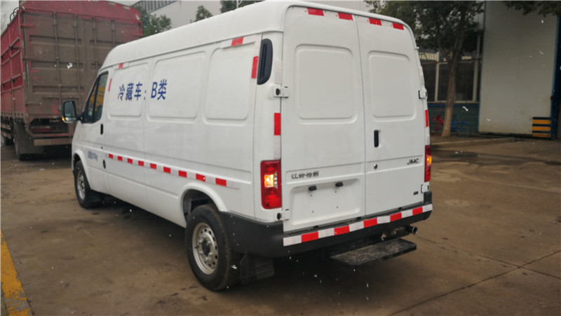 江鈴特順面包冷藏車 (9).jpg