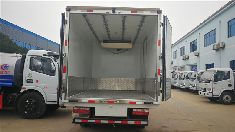 江淮帥鈴排半3米7冷藏車