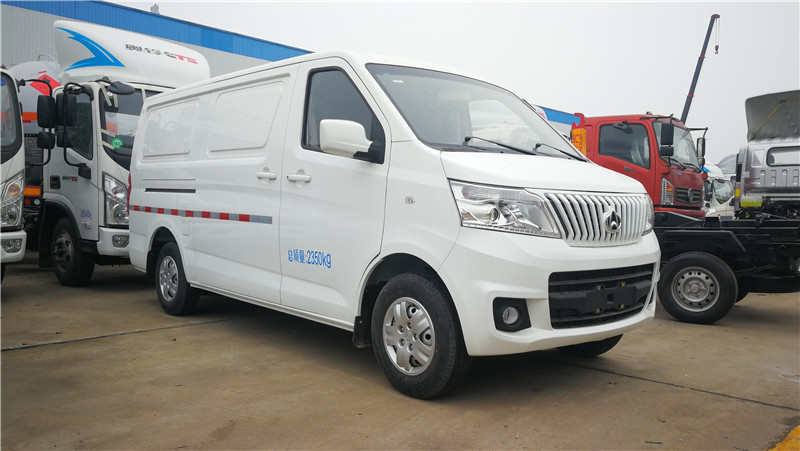 長(zhǎng)安睿行4.2方面包冷藏車