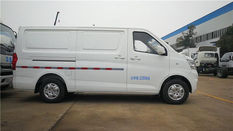 長(zhǎng)安睿行面包冷藏車