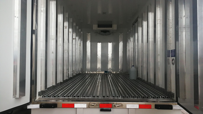 江鈴藥品冷藏車 (6).jpg