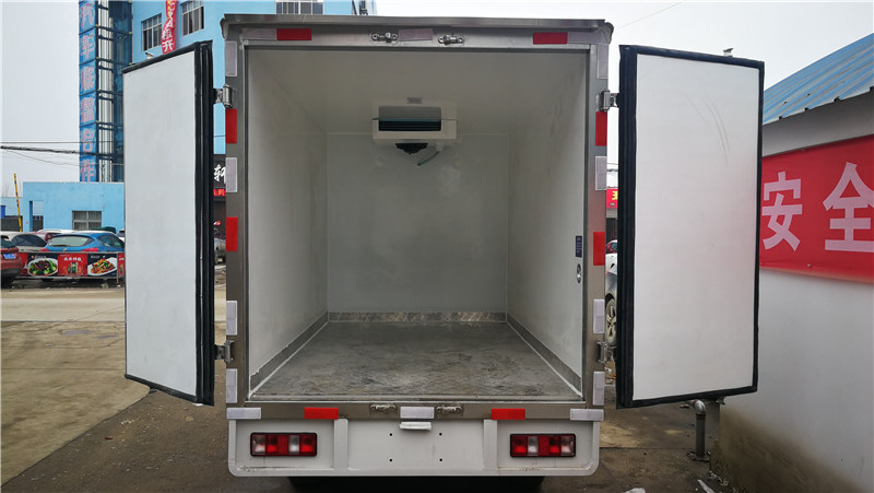 長(zhǎng)安冷藏車 (5).jpg