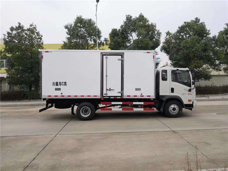 大運(yùn)5米2冷藏車(chē) (2).jpg