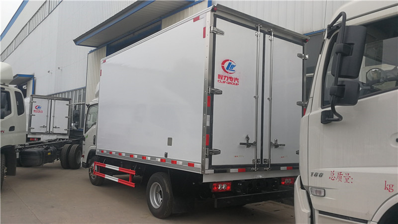 騏鈴4米2冷藏車(chē) (9).jpg