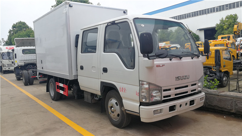 五十鈴雙排3米2冷藏車