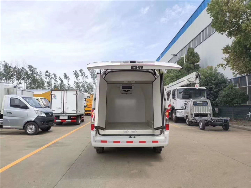 福田G9面包冷藏車 (6).jpg