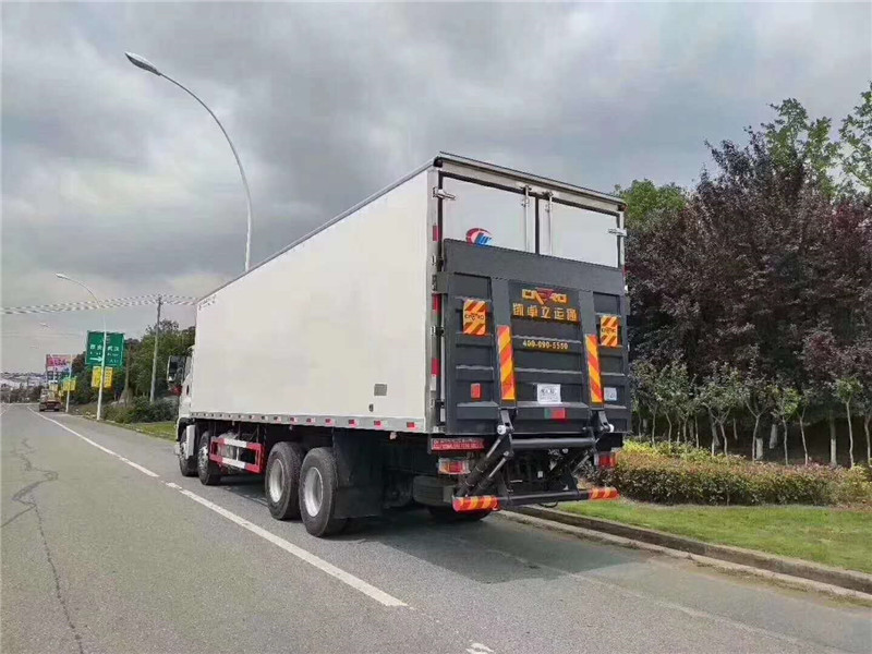 五十鈴9米6冷藏車 (2).jpg