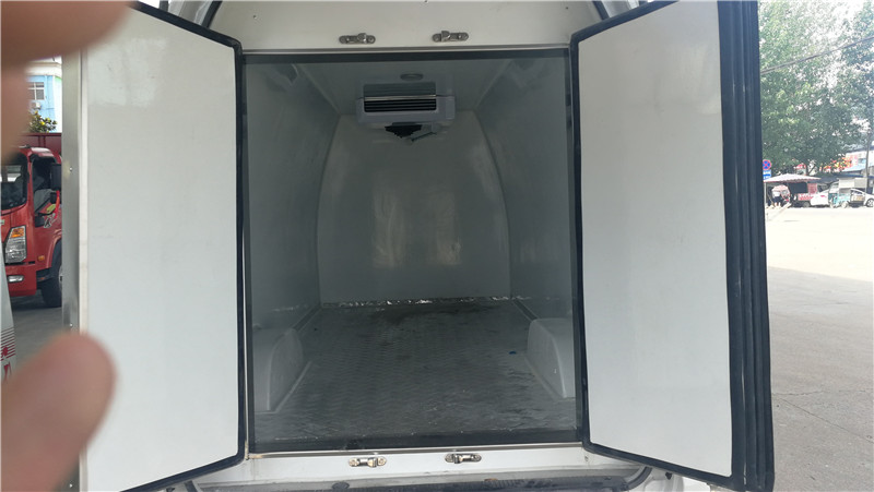 福田國(guó)六面包冷藏車(chē) (8).jpg