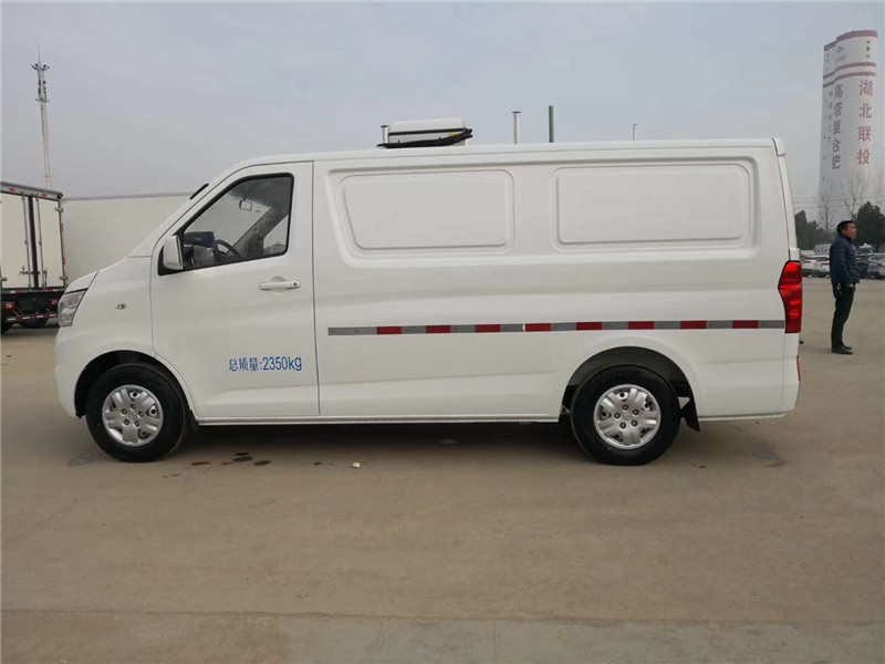 長安睿行國六面包冷藏車 (4).jpg