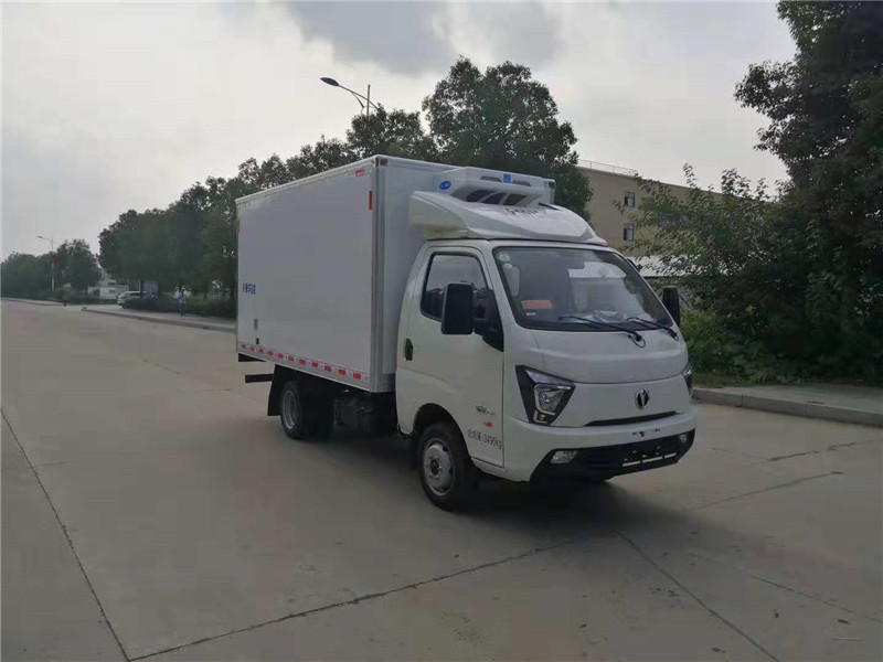 飛碟國六3米5冷藏車 (1).jpg