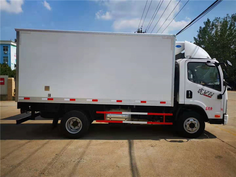 解放虎V國(guó)六4米2冷藏車