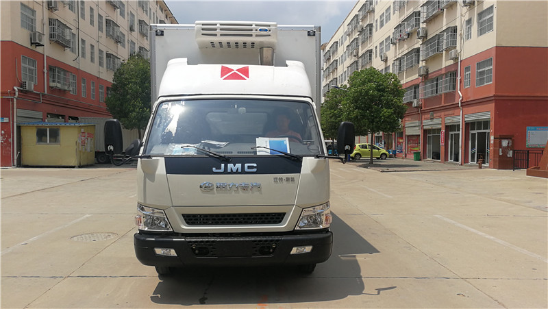 江鈴順達4米2冷藏車