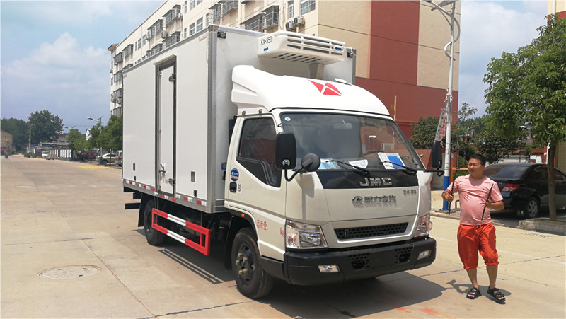 江鈴順達4米2冷藏車 (5).jpg