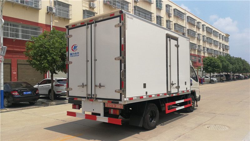 江鈴順達4米2冷藏車 (3).jpg
