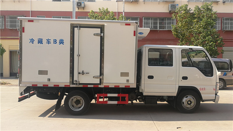 五十鈴雙排國六冷藏車 (11).jpg