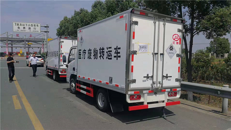 躍進醫(yī)療廢物轉運車 (3).jpg
