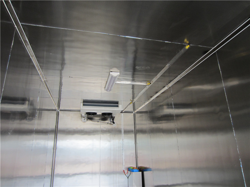 江鈴4米2醫(yī)療廢物轉(zhuǎn)運(yùn)車 (4).JPG