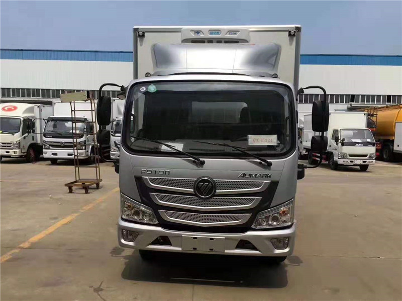 歐馬可國(guó)六4米2冷藏車(chē)