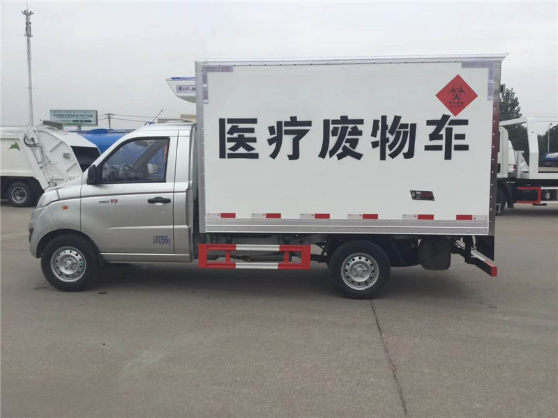 福田2米8醫(yī)療廢物轉(zhuǎn)運(yùn)車 (6).jpg