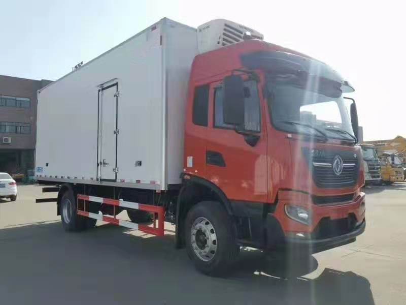 東風天錦高頂雙臥冷藏車